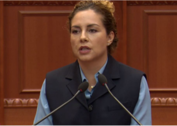 Flamuri i BE pranë atij shqiptar në institucione/ Xhaçka: Ftoj kolegët ta votojnë, e të vazhdojmë punën për anëtarësimin