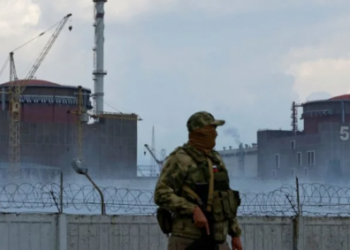 Ukraina dhe Rusia luftojnë rreth centralit bërthamor/ Forcat e Zelensky-it: Zmbrapsëm ushtarët e Putinit