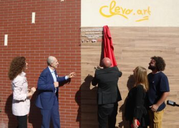 FOTO / Tre muralet e reja në Tiranë dedikuar titullit “Kryeqyteti Evropian i Rinisë 2022”