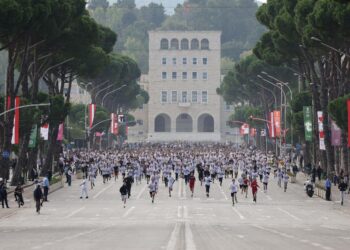 Maratona e Tiranës/ Të gjitha rrugët që do të bllokohen deri në orën 16:00, ja si do të devijojnë linjat e transportit urban