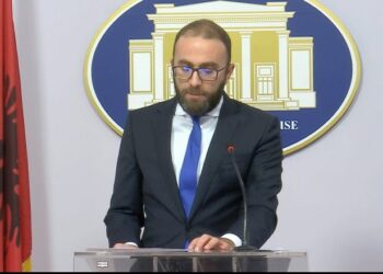 Ndërtimet paleje, Bardhi i përgjigjet Ramës: Mos shantazho Gjykatën Kushtetuese për llogari të 5 oligarkëve