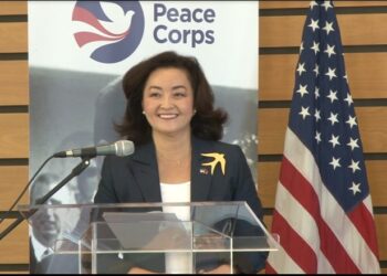 Yuri Kim pret vullnetarët e Korpusit të Paqes në Durrës: Në Shqipëri gjithnjë do të gjeni bukë, kripë e zemër!