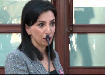 Protesta e pedagogëve, Kushi: Qeveria vendosi rritje të pagave me 15%