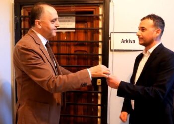 Arkivi i Kadastrës së Lushnjës kalon 100% online! Në Tiranë e Durrës, 5.5 mln dokumente të skanuara