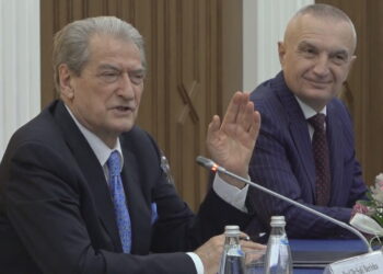 Pakti PD-PL/ Zbardhen 6 pikat e marrëveshjes së nënshkruar sot nga Berisha e Meta