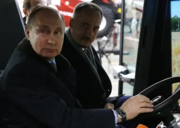 Dhuratat e pazakonta për Putinin me rastin e 70-vjetorit të lindjes