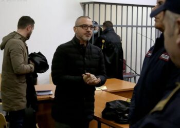 Saimir Tahiri del sërish para gjykatës, kërkon njohjen e dënimit me shërbim prove