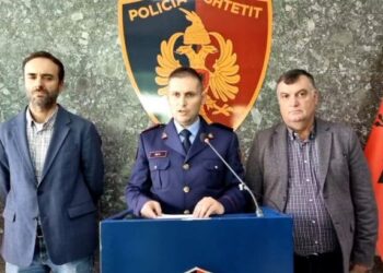 ‘Porositësi’, në pranga një polic i burgjeve dhe një ushtarak, detajet e operacionit në Durrës