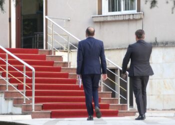 ‘Vendoret’ drejt 14 majit?! Data e zgjedhjeve, Begaj pret Alibeajn e Bardhin! Nesër biseda më Ballën! Ka një dakordësi mes palëve