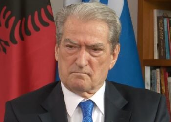 “Nuk jam homofob por…!”/ Berisha: Termat prindi 1 dhe prindi 2 janë budallallëqe, s’duhet të ekzistojnë. Mbështes familjen