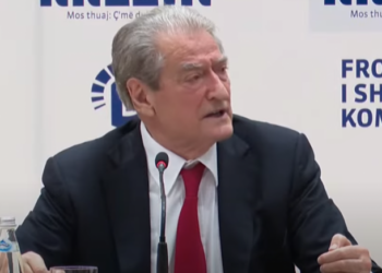 Bojkot? Berisha bën thirrjen e rrezikshme për paralizimin e shërbimit shëndetësor: Mjekët të protestojnë dy herë më shumë se pedagogët