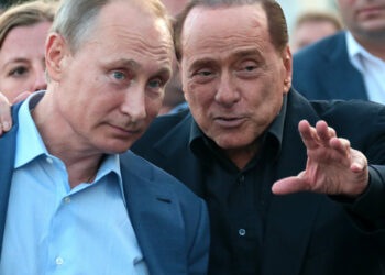 Në aleancë me Meloni/ Berlusconi: Jam rilidhur me Putinin, më dha 20 shishe vodka për ditëlindjen time dhe një letër të ëmbël