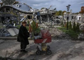 Sulmi ndaj civilëve në qytetin e çliruar, Ukraina akuzon Rusinë: Keni vrarë 13 fëmijë!