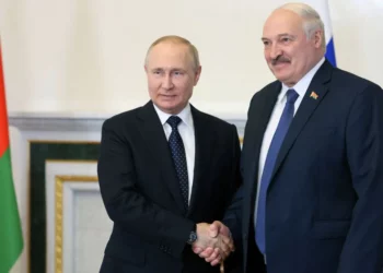 Bjellorusia përfshihet në luftë, Lukashenko urdhëron zhvendosjen e trupave në kufi me Ukrainën