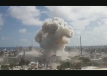 Tragjedi në Somali, sulmi i dyfishtë me bombë në kryeqytet vret mbi 100 persona