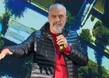 “S’është rastësi…”/ Rama: Sikur mos të mjaftonte Putini, kemi edhe opozitën e rublave. Financimi rus, ‘një dardhë që e ka bishtin prapa’!