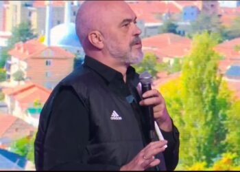 Rama ‘thumbon’ Metën e Berishën: Ka qenë spiun ai që bërtet më shumë kundër Sigurimit, Ia ka fut Kosovës, ai që ulëret për të…!