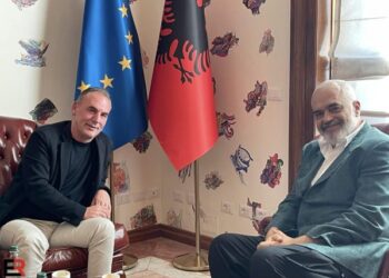 Kryeministri Edi Rama pret Fatmir Limajn në zyrë: Liria ka emër