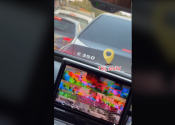 VIDEO/ Rama bllokohet në trafik në Tel Aviv, mesazh shqiptarëve: Ankohuni për Tiranën ju, këtu nuk e çan njeri