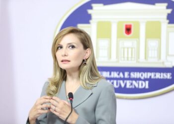 “Ku është vjeshta e zjarrtë e protestave?”, flet Tabaku: Unë për vete po bëj opozitë. E keni parë besoj apo jo?