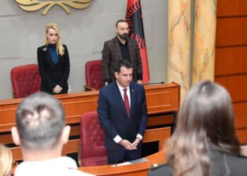Këshilli Bashkiak, një minutë heshtje për Dorina Kukën, këshilltaren që u nda nga jeta pak ditë më parë/ Veliaj: Një nga koleget më energjike, pjesë e familjes tonë