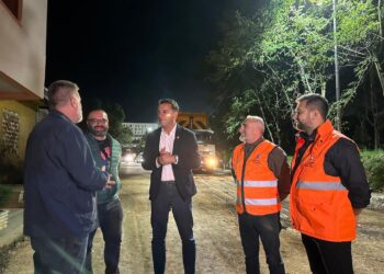 Asfaltohet rruga “Mustafa Haska”, Veliaj: Po ndërhyjmë në çdo cep të qytetit
