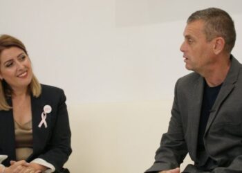 Realizon me sukses transplantin e veshkës, Manastirliu takon 54 vjeçarin nga Hasi: 143 qytetarë kanë kryer transplantin e veshkës falas