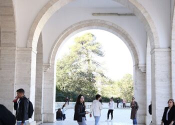 Viti i ri akademik/ Ministria e Arsimit për protestën e pedagogëve: Jemi të hapur për dialog!