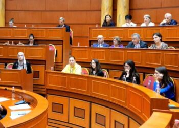 459 familje dhe çifte të reja përfitojnë kredi të butë në Tiranë, Veliaj: I japim prioritet ndihmës ndaj atyre në nevojë