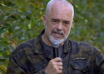 ‘Influencë e drejtpërdrejtë ruse’, Rama: Për problemin e rublave në PD keni parë vetëm majën e ajsbergut