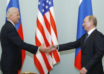 Zëdhënësi i Kremlinit: Putin është gati për negociata me Biden, nëse SHBA pranon