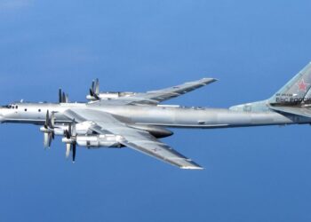 Çfarë po ndodh? Bombarduesit rusë pranë SHBA-ve, 2 avionë amerikanë i vihen në ndjekje