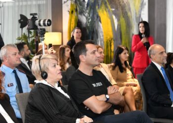 Del versioni i ri i aplikacionit ‘Tirana ime 2.0’, Veliaj: Teknologjia na jep transparencë, cilësia e ajrit në Tiranë shumë herë më e mirë sot