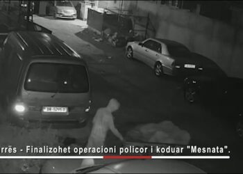 Kishte ‘fiksimin’ për të vjedhur pajisje elektronike, arrestohet 37-vjeçari në Durrës