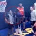 VIDEO/ Ylli i NBA godet me grusht në fytyrë shokun e skuadrës