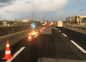 Rehabilitimi/ Nga nesër nis puna për asfaltimin e aksit Tiranë-Durrës, ja si do të kryhet lëvizja