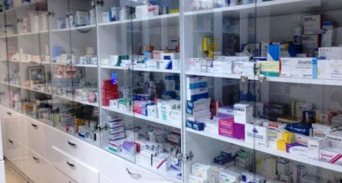 Digjet një farmaci në Vlorë gjatë natës, dyshohet e qëllimshme