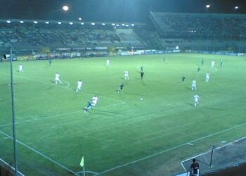 ‘Do të të pres kokën e ta fus në valixhe’/ Djali mbeti jashtë formacionit, kërcënohet me jetë shefi i sektorit të rinjve në futboll