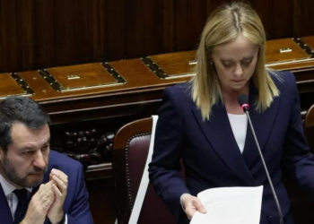 Meloni mban fjalimin e parë: Prioritet të ndalojmë hyrjen e emigrantëve të paligjshëm në territor!