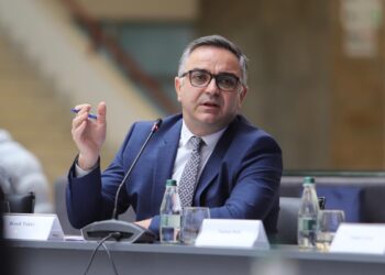 “Fjala e drejtë vret, por të kthjellon”, deputeti i AAK përshëndet fjalimin e Ramës: Porosi të sakta që s’mund të mohohen