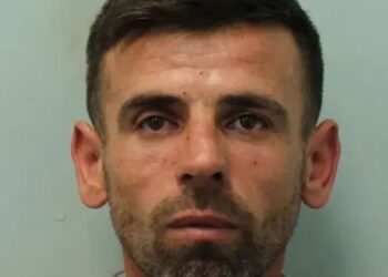 Përdhunoi 15-vjeçaren në qendrën tregtare në Britani, arrestohet shqiptari