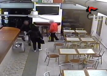 ‘Hajde këtu bir k****’, shqiptari arrestohet për vrasjen e marokenit në Itali. Publikohen pamjet e sherrit në lokal