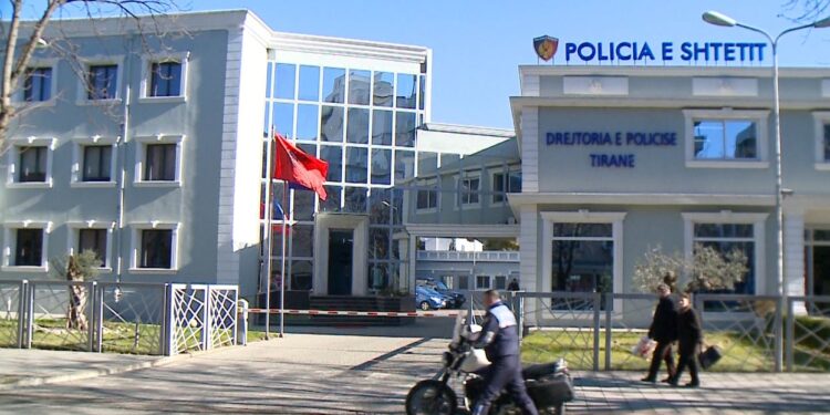 U lirua 2 orë pasi u mor peng, çfarë deklaroi në Polici i riu dhe vëllai i tij pas sherrit në autostradën Tiranë- Durrës