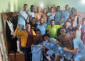 Çudira shqiptare/ La kalçeton dhe tani mbron portën: Një 42-vjeçar rikthehet si protagonist në fushë 9 vite pas lamtumirës