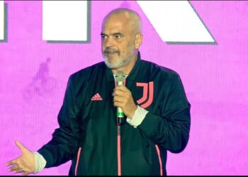 “Duan konflikt”/ Rama nga Fieri: Opozita dërgoi në Kushtetuese vendimin për ndërtimet pa leje, është hapur sërish thesi i rublave ruse
