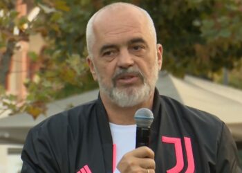 Fondet për ekselentët/ Rama i zhgënjyer me studentët: Jo vetëm që nuk u kthyen por s’kanë marrë mundimin të çojnë një mesazh dhe të thonë…!