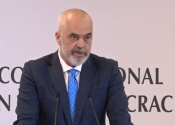 Rama komenton padinë e PD në Kushtetuese për nismën për katet pa leje: Ky është një kulminacion i ri