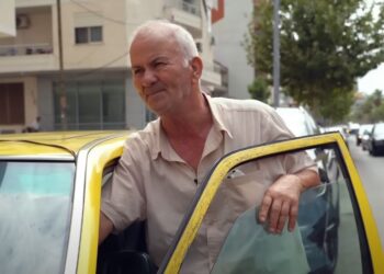 VIDEO/ 1.5 mln km me Mercedesin e tij, historia e taksistit shqiptar që u bë virale në Gjermani