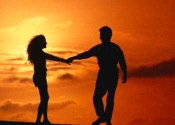 U kthye në “traditë”/ Familja alarmoi policinë se kishte humbur vajzën 17-vjeçare, por ishte larguar me të dashurin