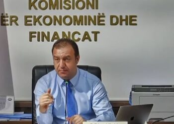 ‘Rrotën e shpjegojmë diku gjetkë’, debat mes Shalsit dhe Bujar Leskajt në Komisionin e Ekonomisë